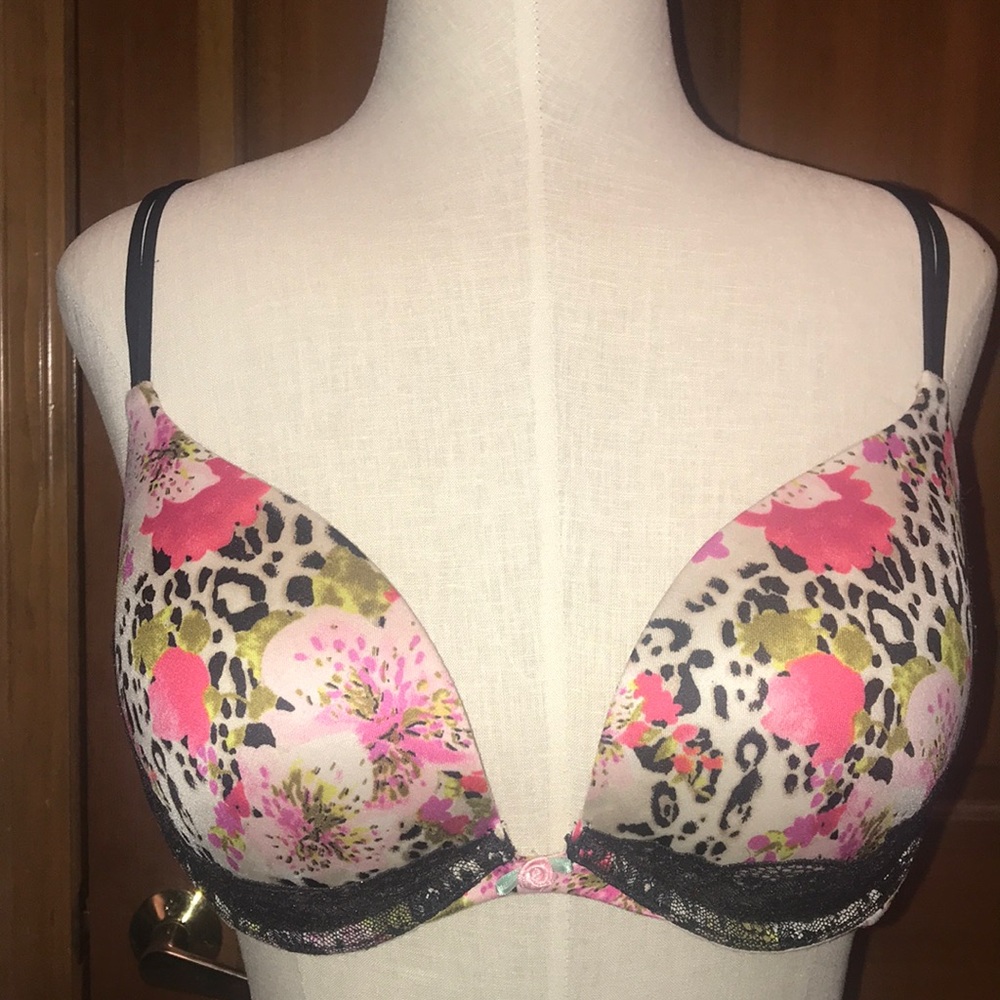 [ Victoria’s Secret ] Very Sexy Push-Up Bra Floral